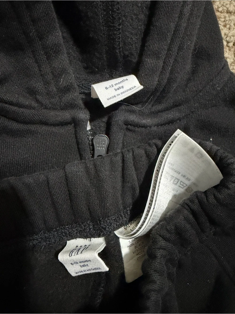 GAP Black Hooded Zip Sweatshirt & Jogger Set 6-12 months